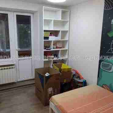 Продам квартиру, Науки просп. , 3 кім., 75.90 м², авторский дизайн 