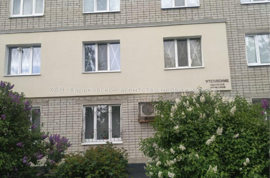 Продам квартиру, Антонова ул. , 1 кім., 13 м², капитальный ремонт 