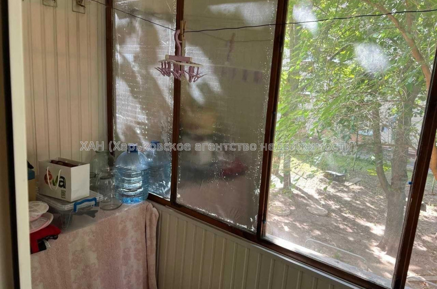 Продам квартиру, Генерала Момота ул. , 3  ком., 59 м², косметический ремонт 