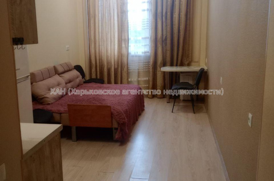 Продам квартиру, Салтовское шоссе , 1 кім., 21 м², капитальный ремонт 