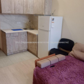 Продам квартиру, Салтовское шоссе , 1 кім., 21 м², капитальный ремонт