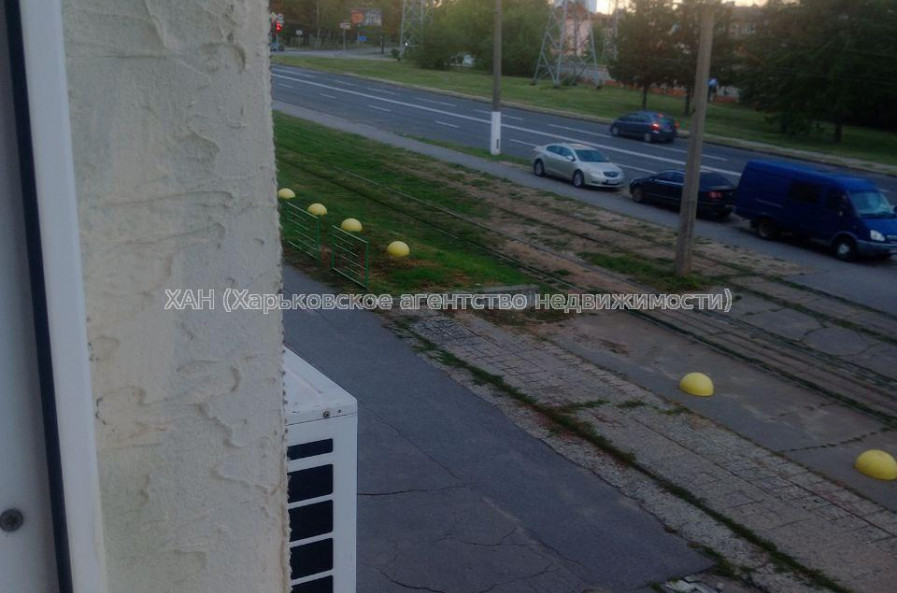 Продам квартиру, Салтовское шоссе , 1 кім., 21 м², капитальный ремонт 