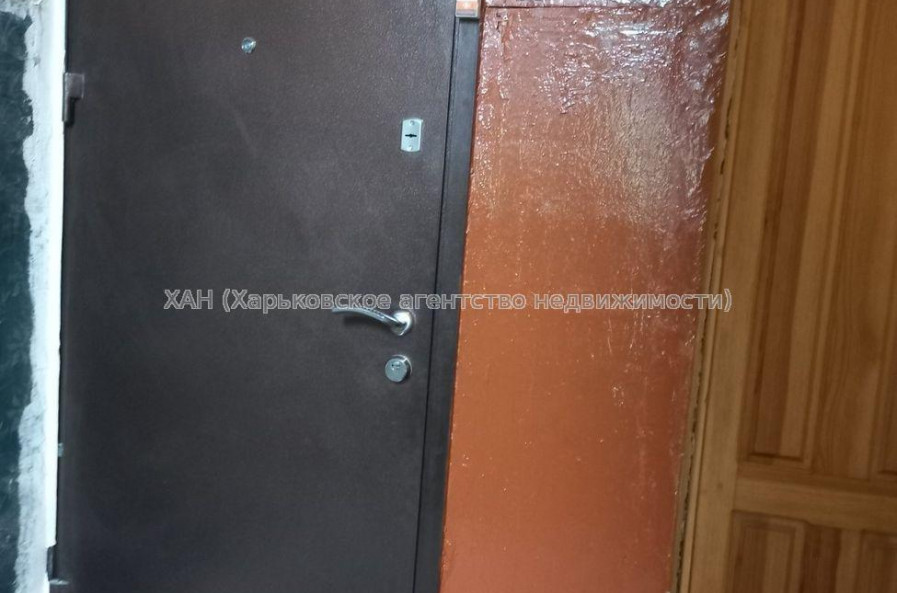 Продам квартиру, Александровский просп. , 1 кім., 12 м², косметический ремонт 