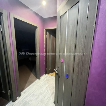 Продам квартиру, Валентиновская ул. , 3  ком., 64 м², косметический ремонт 