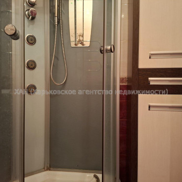 Продам квартиру, Северина Потоцкого ул. , 1 кім., 38.90 м², косметический ремонт 