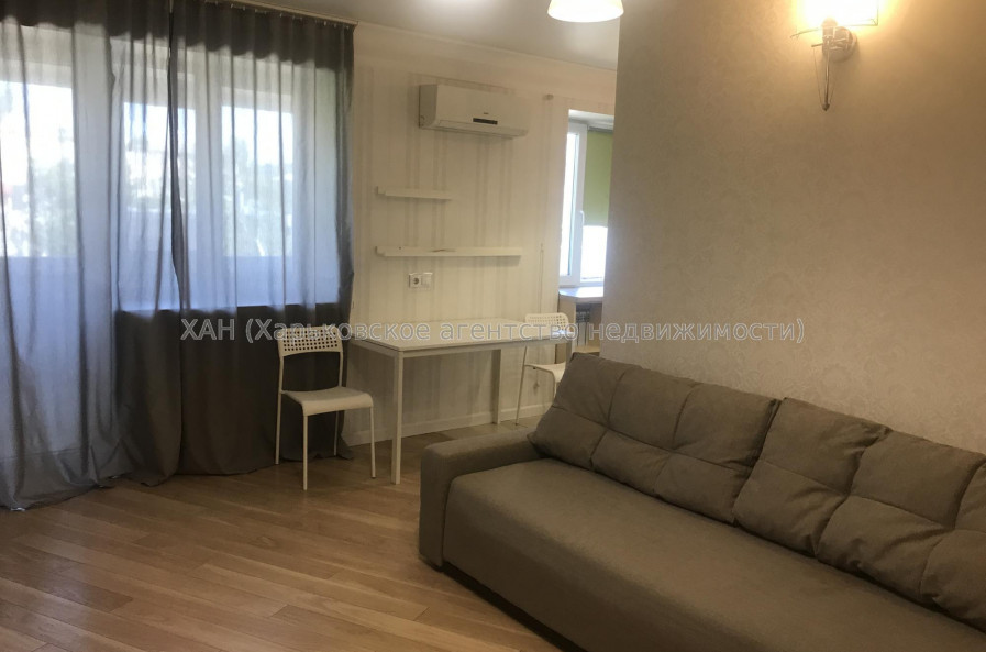 Сдам квартиру, 23 Августа ул. , 62 , 1  ком., 32 м², евроремонт 
