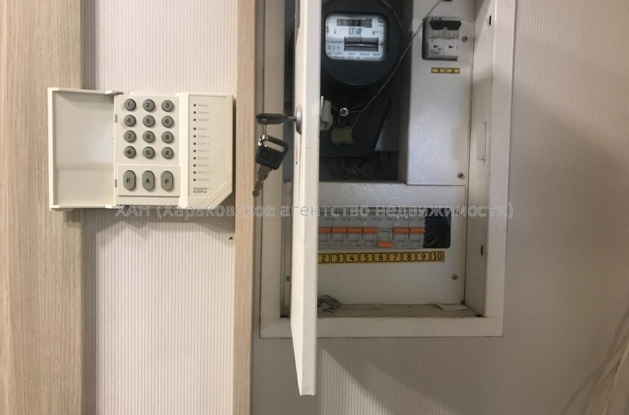 Сдам квартиру, 23 Августа ул. , 62 , 1  ком., 32 м², евроремонт 