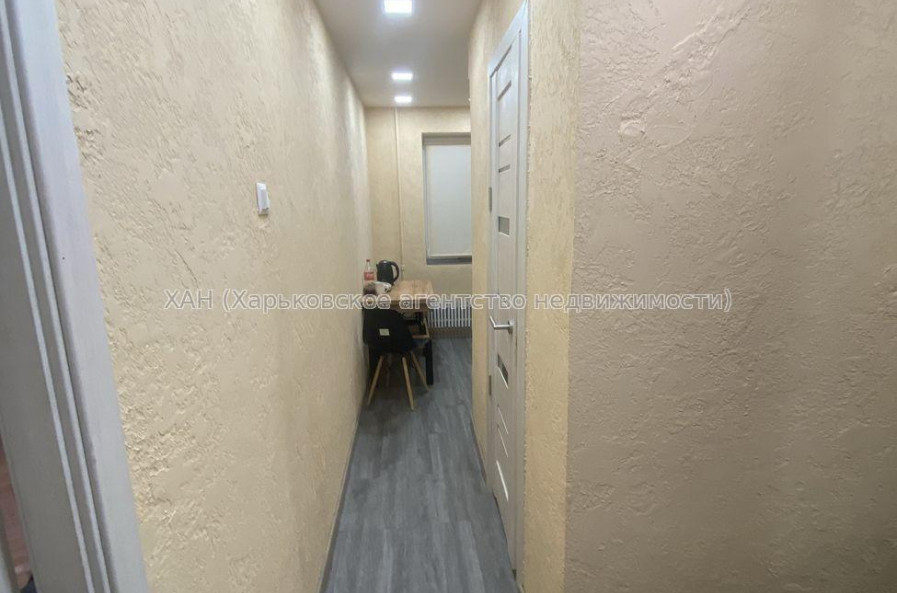 Продам квартиру, Непокоренных ул. , 1 кім., 34 м², капитальный ремонт 