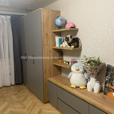 Продам квартиру, Непокоренных ул. , 1 кім., 34 м², капитальный ремонт 