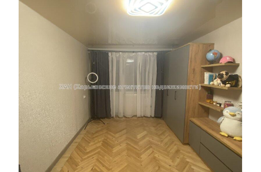 Продам квартиру, Непокоренных ул. , 1 кім., 34 м², капитальный ремонт 