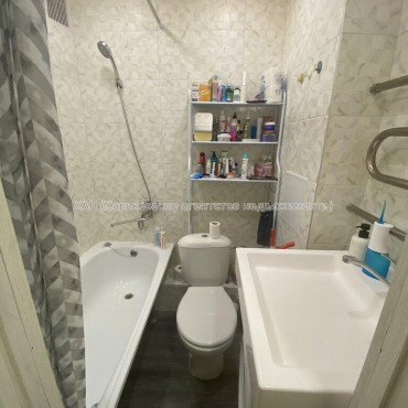 Продам квартиру, Непокоренных ул. , 1  ком., 34 м², капитальный ремонт 