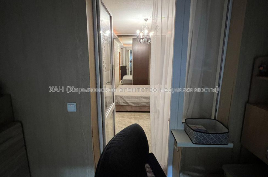 Продам квартиру, Каденюка ул. , 2  ком., 44 м², косметический ремонт 