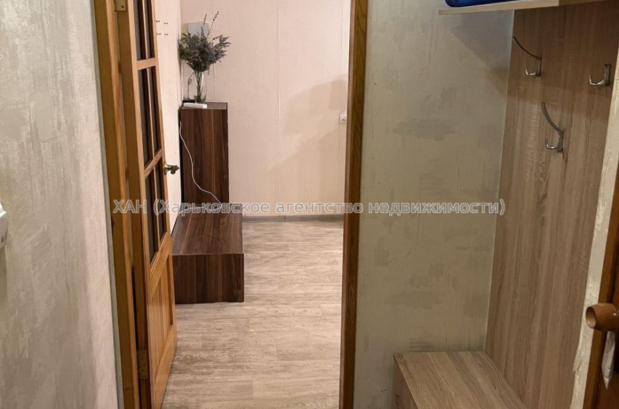Продам квартиру, Каденюка ул. , 2  ком., 44 м², косметический ремонт 