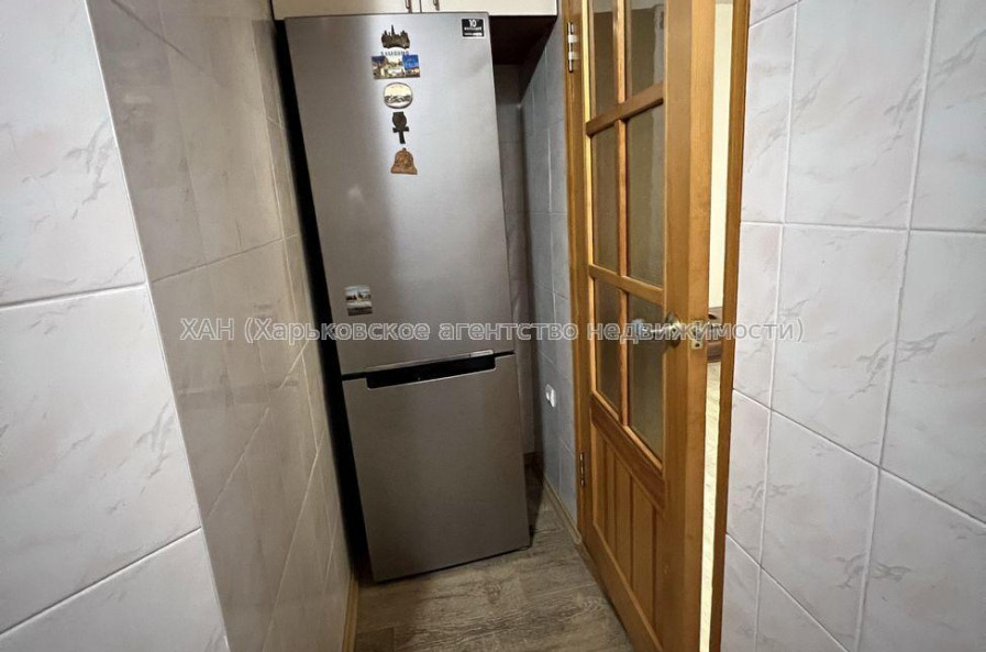 Продам квартиру, Каденюка ул. , 2  ком., 44 м², косметический ремонт 