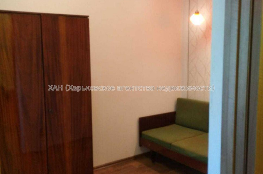Продам квартиру, Конотопская ул. , 2  ком., 39 м², косметический ремонт 