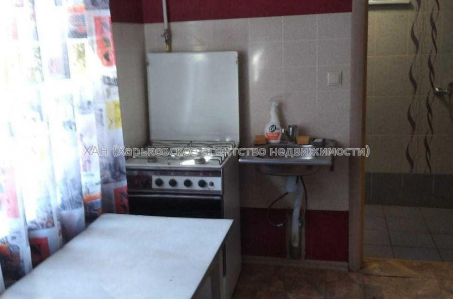 Продам квартиру, Конотопская ул. , 2  ком., 39 м², косметический ремонт 
