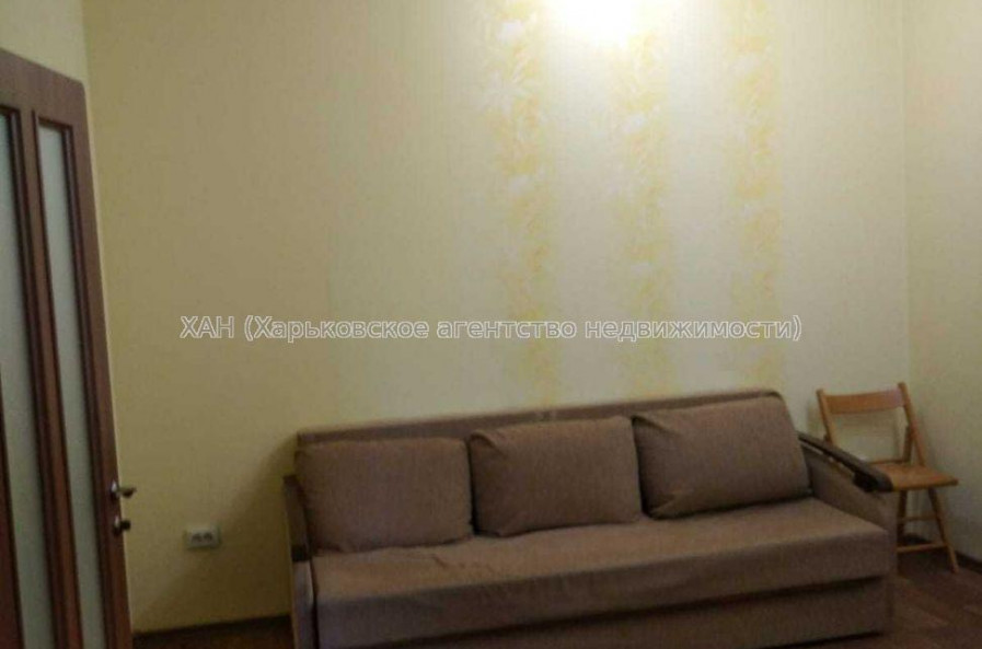 Продам квартиру, Конотопская ул. , 2  ком., 39 м², косметический ремонт 