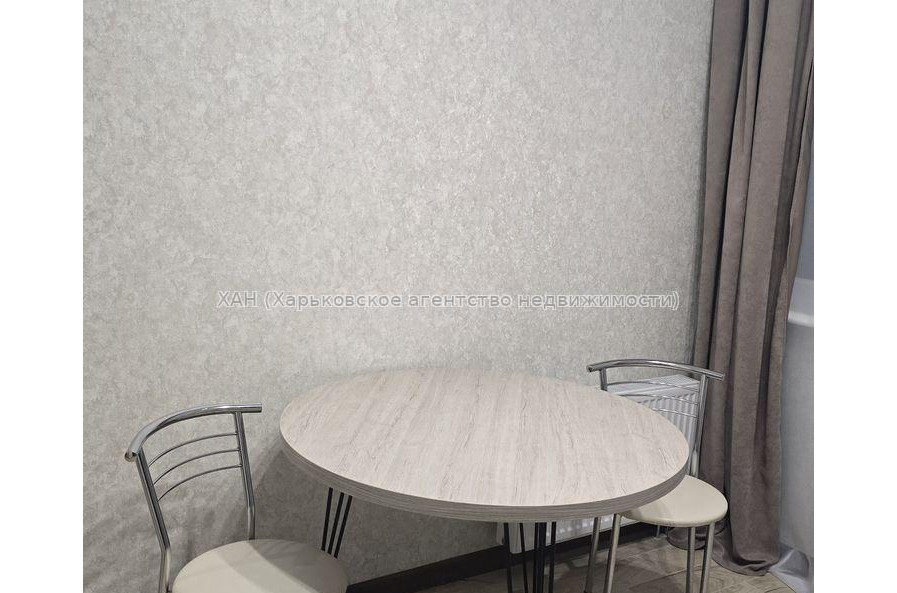 Продам квартиру, Шевченковский пер. , 1 кім., 34 м², евроремонт 