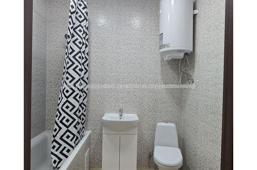 Продам квартиру, Шевченковский пер. , 1 кім., 34 м², евроремонт 