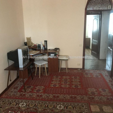 Продам квартиру, Академика Павлова ул. , 3 кім., 68 м², частичный ремонт 