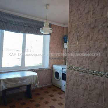 Продам квартиру, Академика Павлова ул. , 3  ком., 68 м², частичный ремонт 