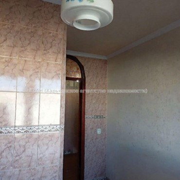 Продам квартиру, Академика Павлова ул. , 3  ком., 68 м², частичный ремонт 