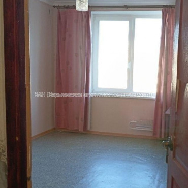 Продам квартиру, Академика Павлова ул. , 3  ком., 68 м², частичный ремонт 