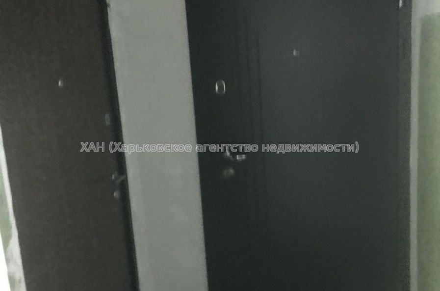 Продам квартиру, Академика Павлова ул. , 3  ком., 68 м², частичный ремонт 