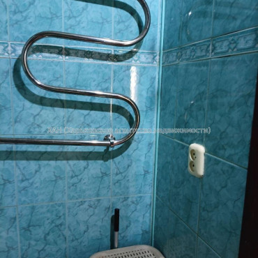 Продам квартиру, Академика Павлова ул. , 3  ком., 68 м², частичный ремонт 