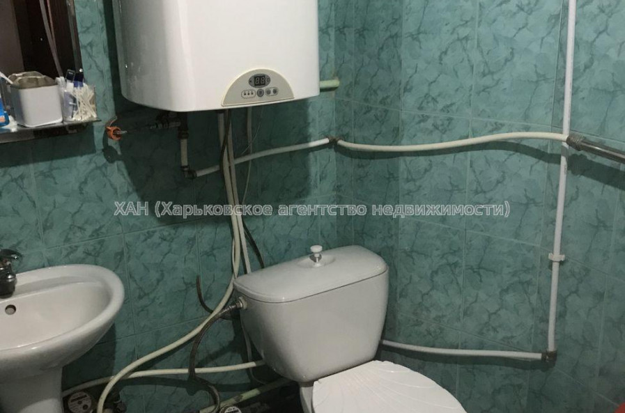 Продам квартиру, Академика Павлова ул. , 3 кім., 68 м², частичный ремонт 