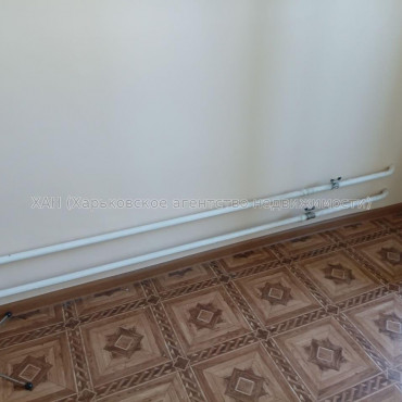 Продам квартиру, Академика Павлова ул. , 3  ком., 68 м², частичный ремонт 