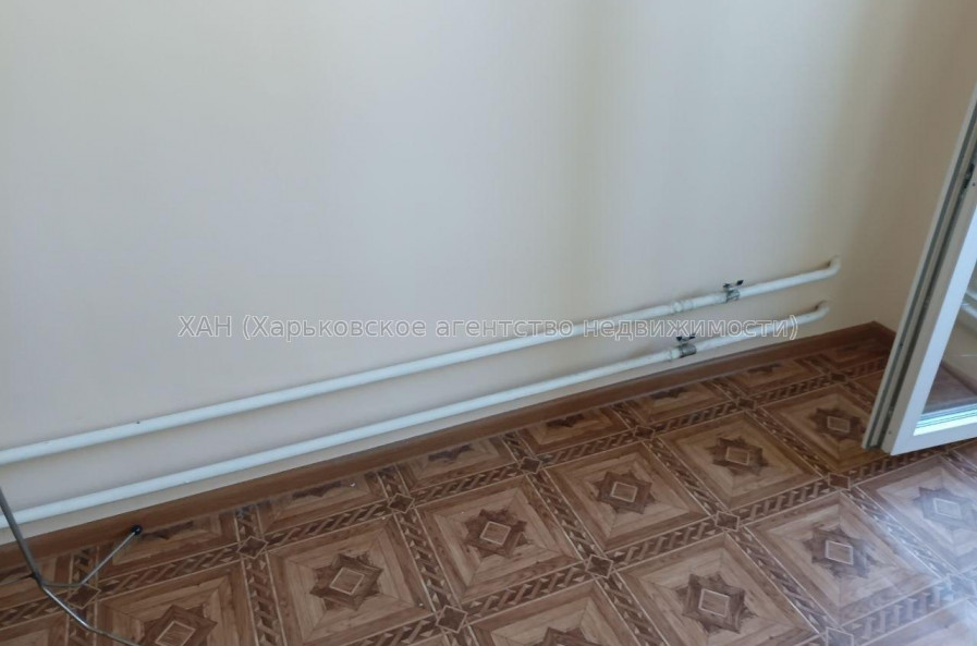 Продам квартиру, Академика Павлова ул. , 3  ком., 68 м², частичный ремонт 