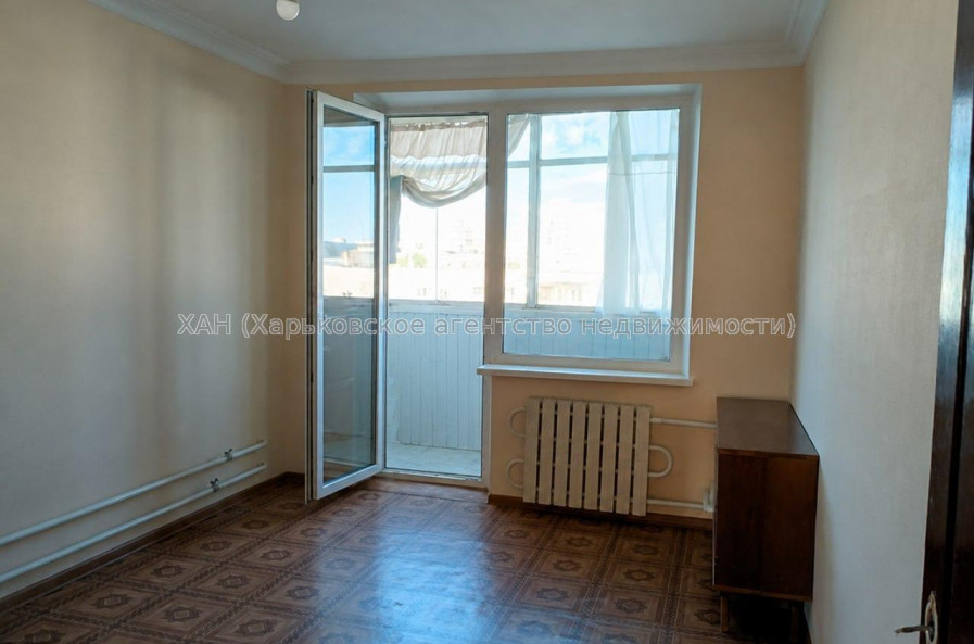 Продам квартиру, Академика Павлова ул. , 3  ком., 68 м², частичный ремонт 