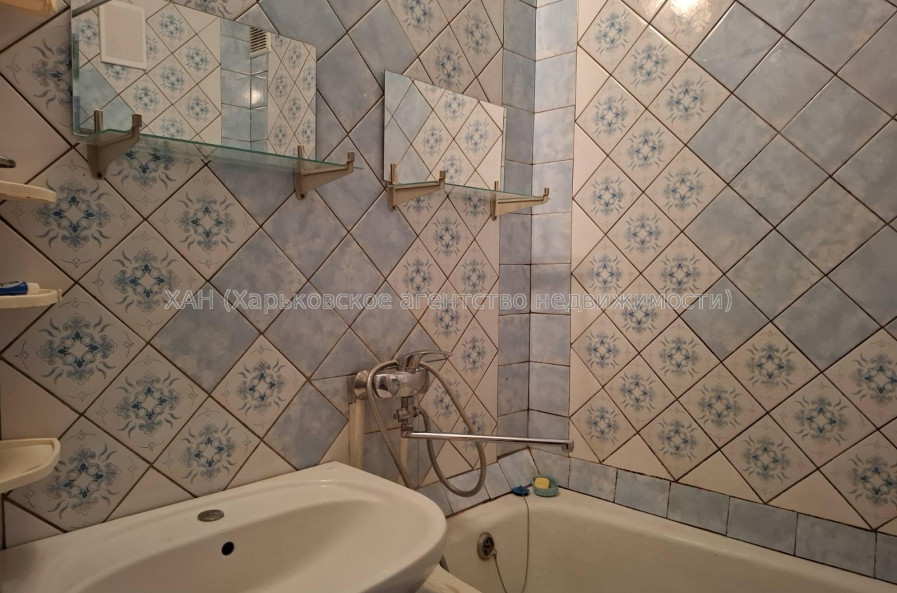 Сдам квартиру, Амосова ул. , 2  ком., 51.40 м², косметический ремонт 