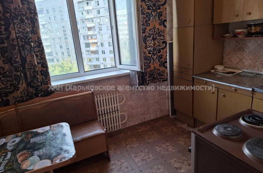 Сдам квартиру, Амосова ул. , 2  ком., 51.40 м², косметический ремонт 