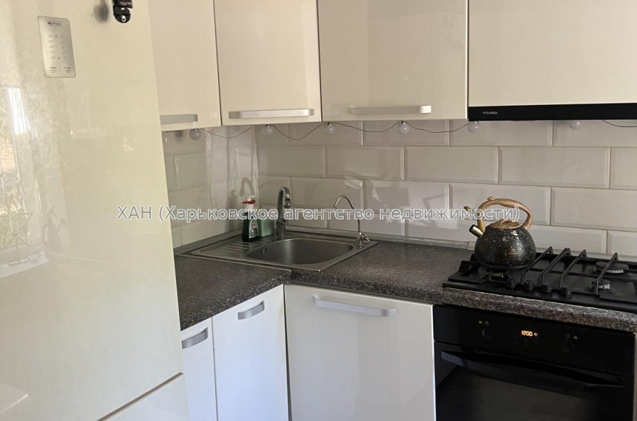 Продам квартиру, Юрьева бульв. , 15 , 2 кім., 43 м², косметический ремонт 
