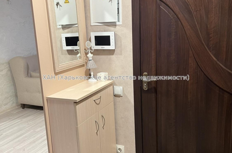 Продам квартиру, Юрьева бульв. , 15 , 2 кім., 43 м², косметический ремонт 