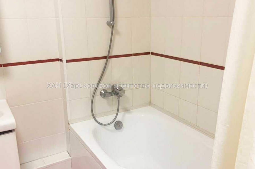 Продам квартиру, Салтовское шоссе , 1 кім., 50.80 м², евроремонт 