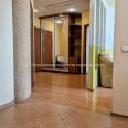 Продам квартиру, Белогорская ул. , 2  ком., 69.20 м², капитальный ремонт 