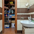 Продам квартиру, Белогорская ул. , 2  ком., 69.20 м², капитальный ремонт 