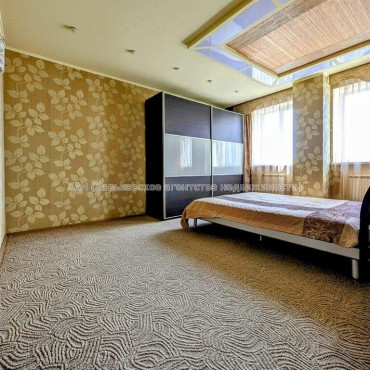 Продам квартиру, Белогорская ул. , 2  ком., 69.20 м², капитальный ремонт  - фото 14 Продам квартиру, Белогорская ул. , 2  ком., 69.20 м², капитальный ремонт