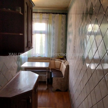 Продам квартиру, Аэрокосмический пр. , 4  ком., 70 м², косметический ремонт 