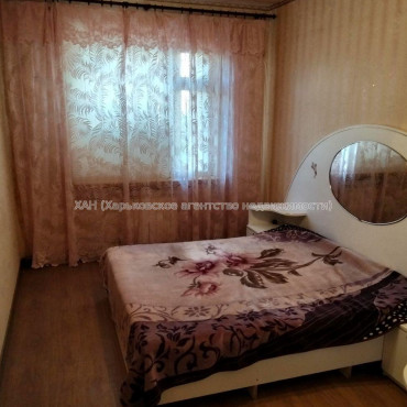 Продам квартиру, Аэрокосмический пр. , 4  ком., 70 м², косметический ремонт 