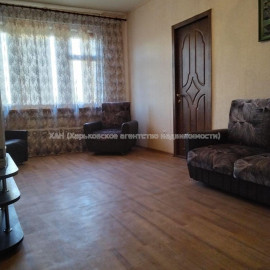 Продам квартиру, Аэрокосмический пр. , 4  ком., 70 м², косметический ремонт