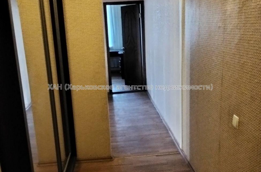 Продам квартиру, Аэрокосмический пр. , 4  ком., 70 м², косметический ремонт 