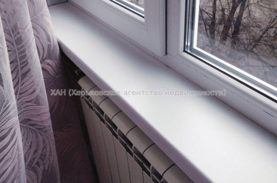 Продам квартиру, Аэрокосмический пр. , 4 кім., 70 м², косметический ремонт 