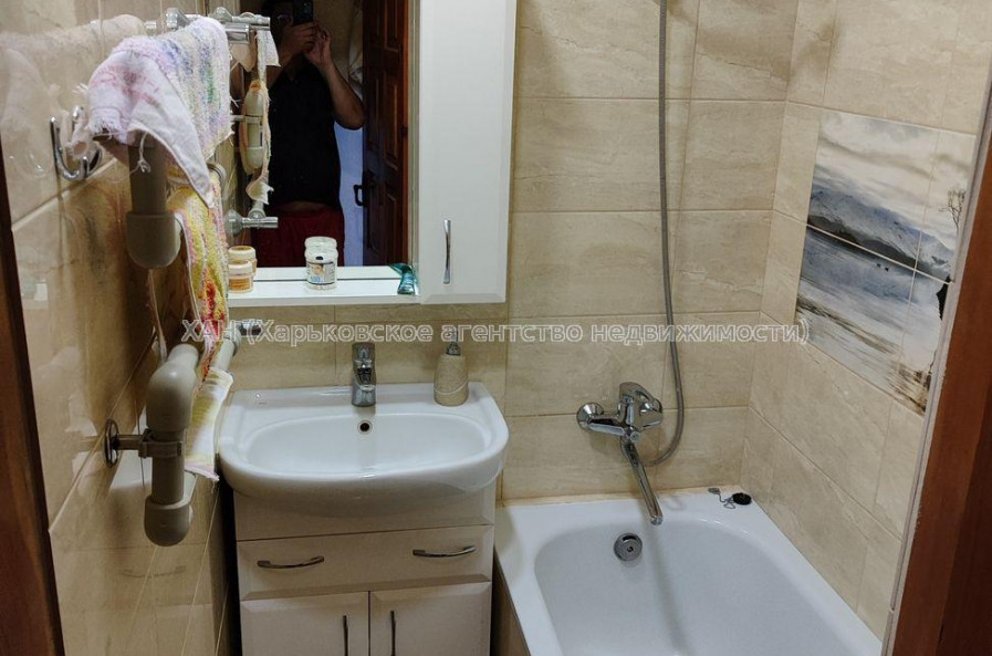 Продам квартиру, Салтовское шоссе , 3  ком., 65.30 м², капитальный ремонт 
