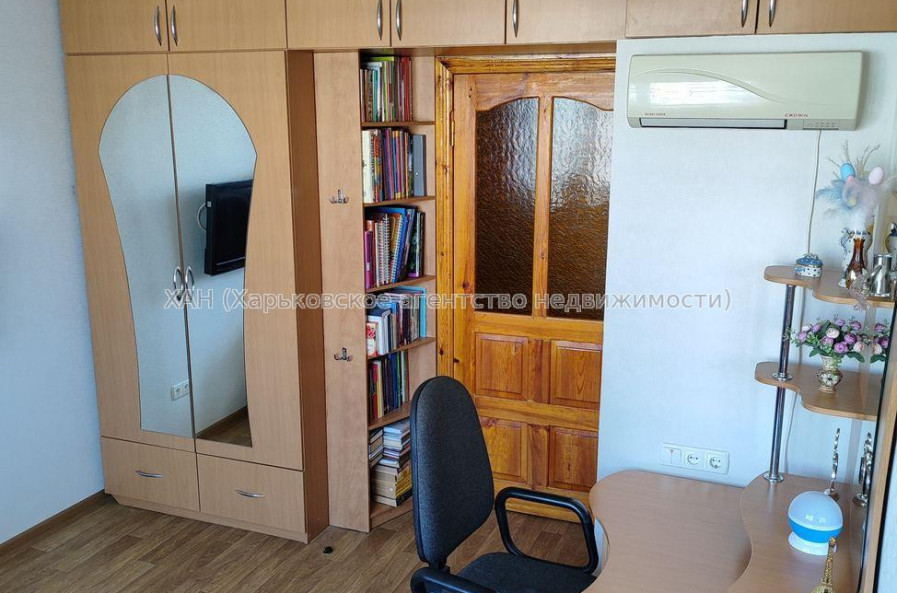 Продам квартиру, Салтовское шоссе , 3  ком., 65.30 м², капитальный ремонт 