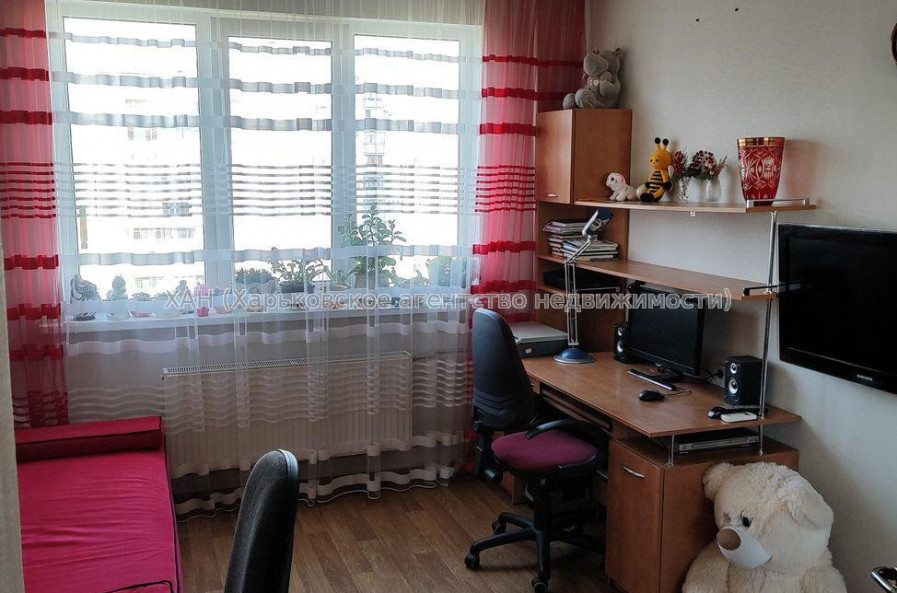 Продам квартиру, Салтовское шоссе , 3  ком., 65.30 м², капитальный ремонт 