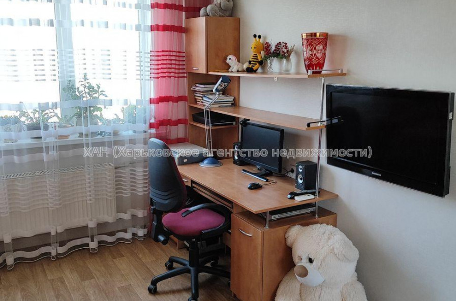 Продам квартиру, Салтовское шоссе , 3  ком., 65.30 м², капитальный ремонт 